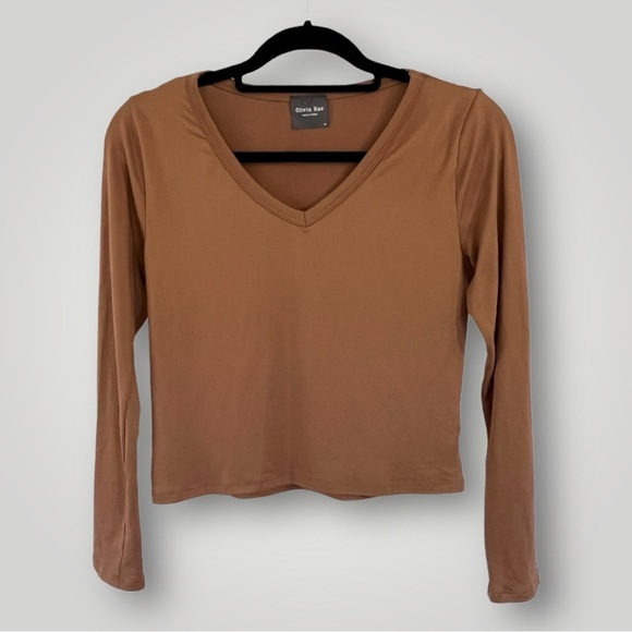 🟢5/$25 Olivia Rae Brown Top long sleeve M - Picture 4 of 11